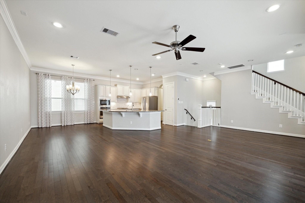 430 N Live Oak Street - Photo 5