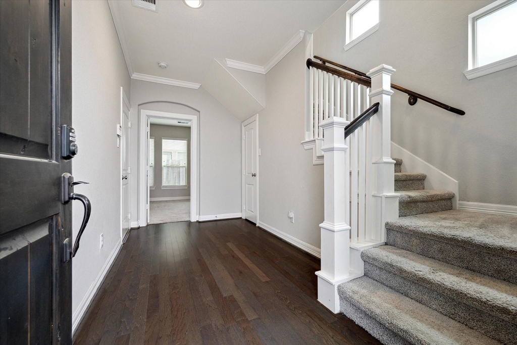 430 N Live Oak Street - Photo 1