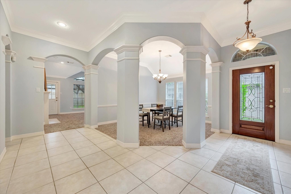 2421 Baycrest Drive - Photo 3
