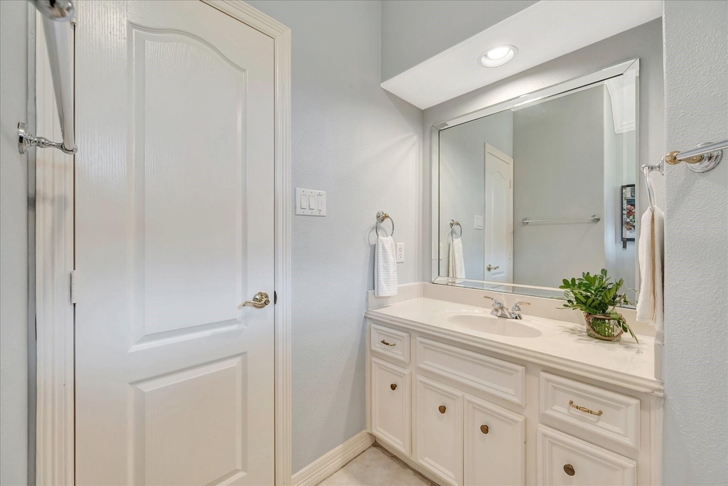 2421 Baycrest Drive - Photo 29