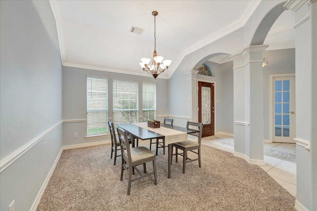 2421 Baycrest Drive - Photo 4