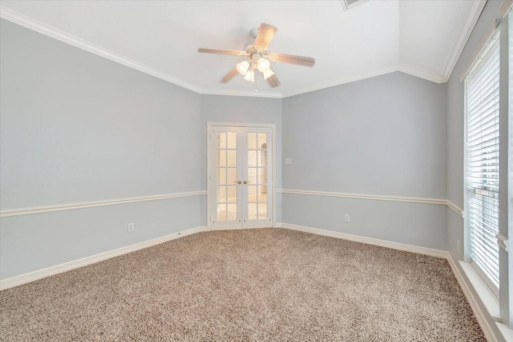 2421 Baycrest Drive - Photo 8