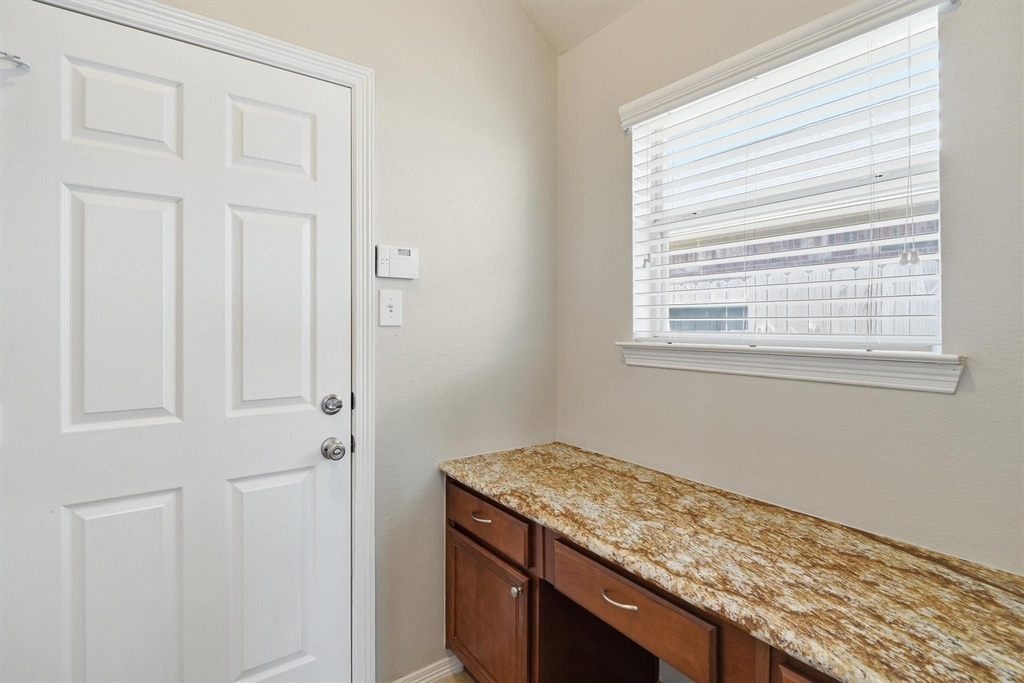 2506 Barton Springs Street - Photo 10