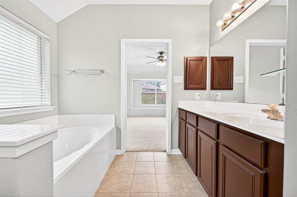 24822 Diamond Run Court - Photo 40