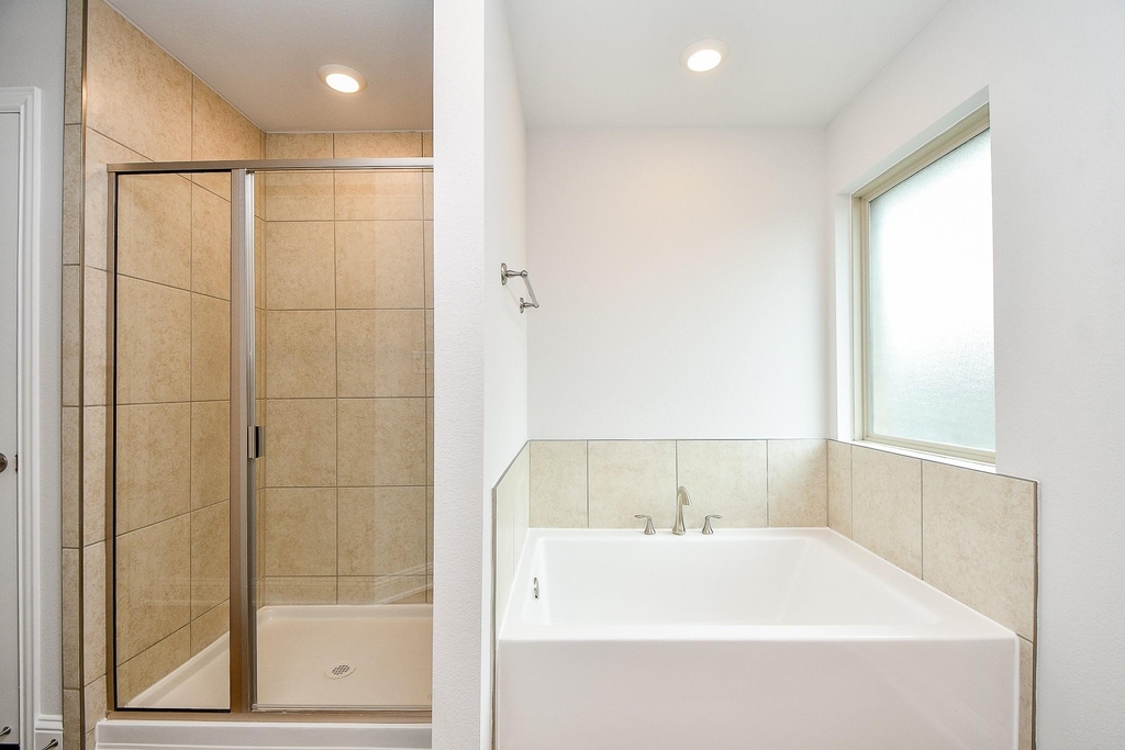 2700 Diamond Reef Lane - Photo 18
