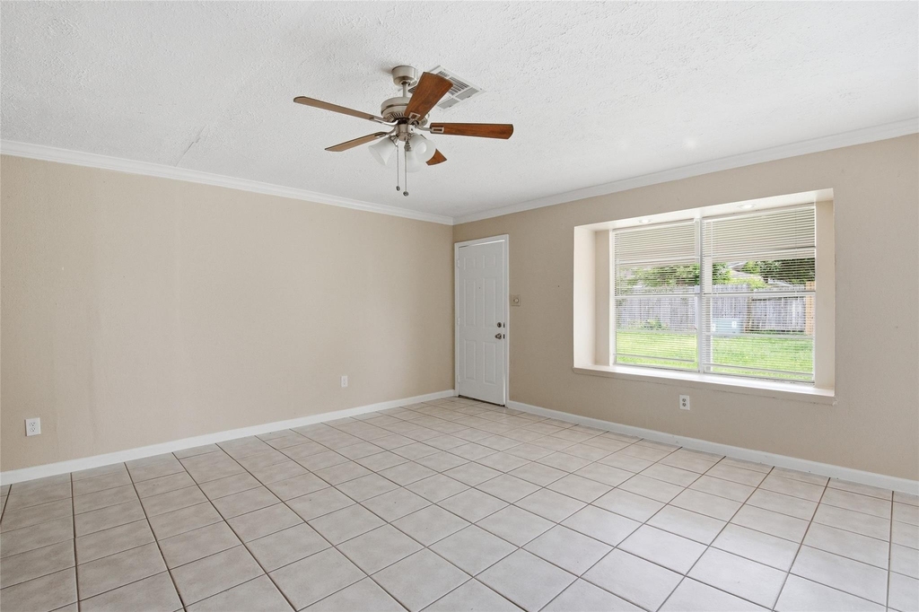 6122 S Greenpark Drive - Photo 4