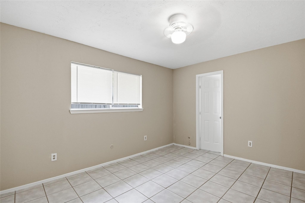 6122 S Greenpark Drive - Photo 12