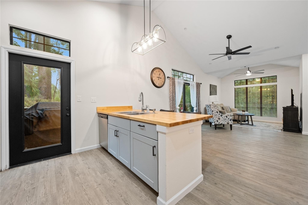 71 White Oak Street - Photo 9