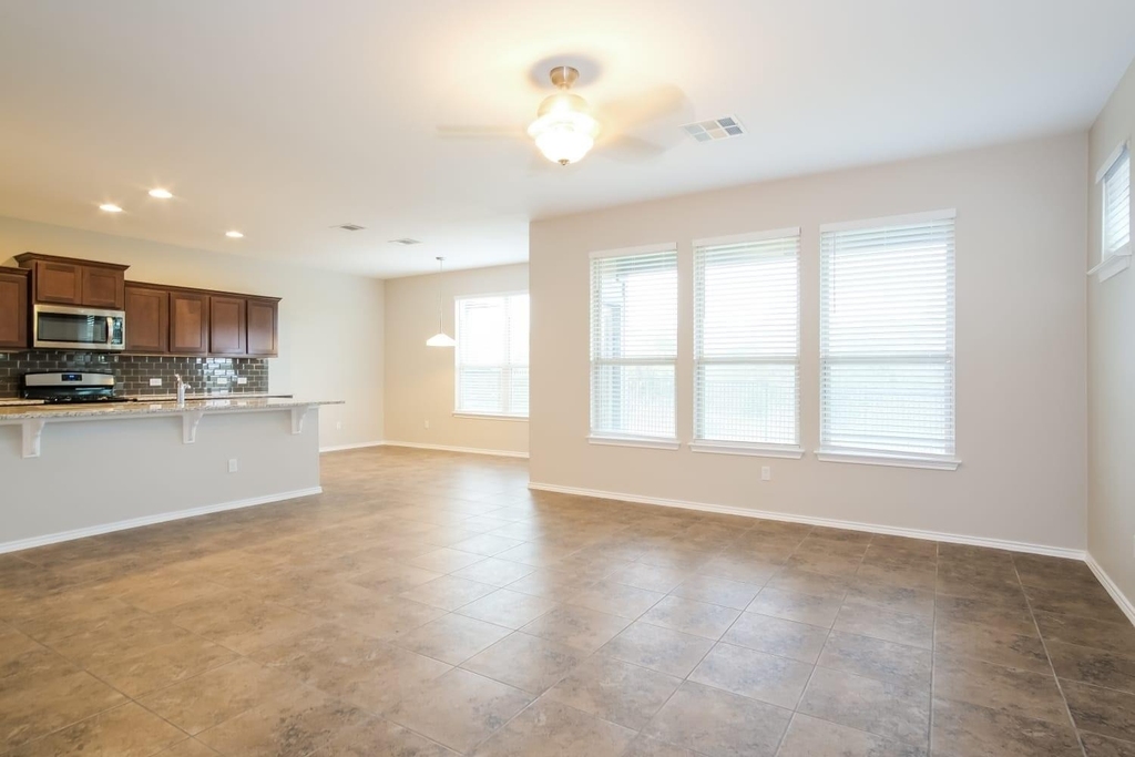 3651 Sandy Brook Drive - Photo 2