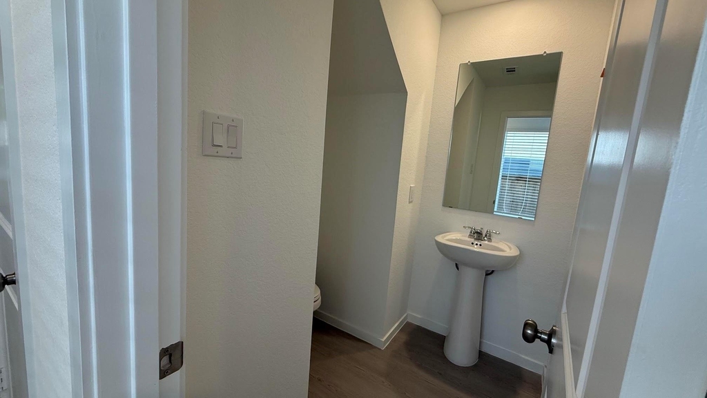 912 Pertuso Lane - Photo 8