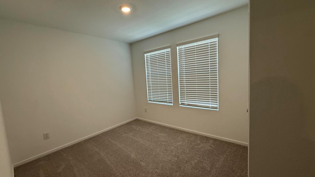 912 Pertuso Lane - Photo 18