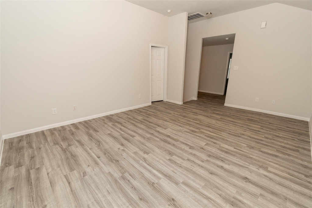 3302 Any Way - Photo 3