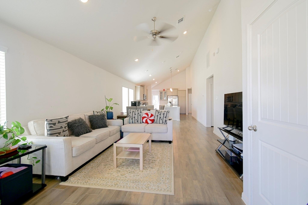 21534 Cypress Trellis Drive - Photo 5