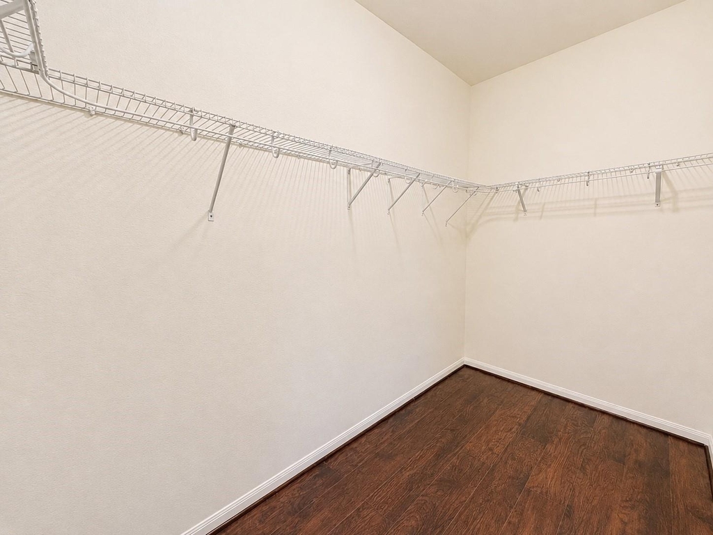 8739 Leclaire Meadow Drive - Photo 13