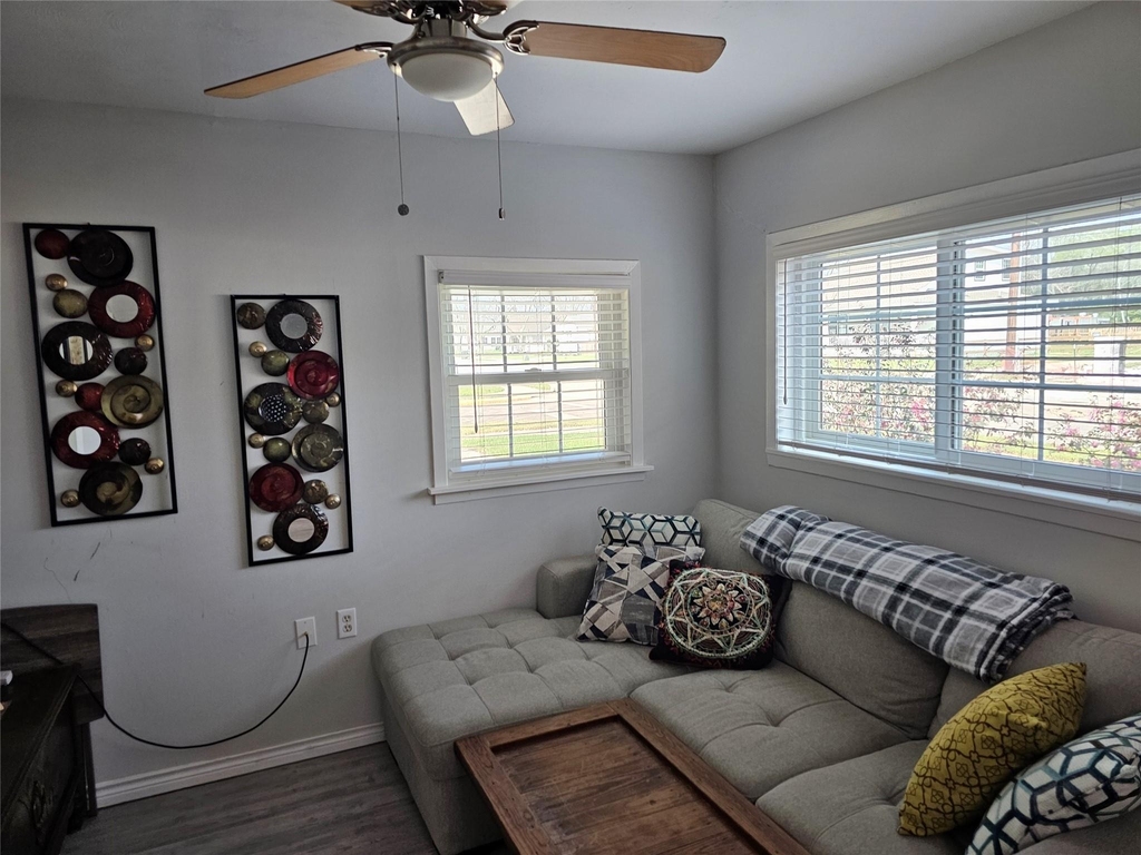 503 Lakeland Drive - Photo 7