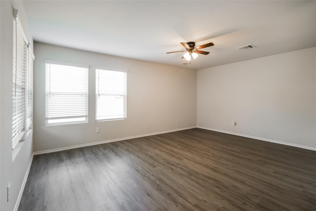 12702 Veterans Silver Road - Photo 5