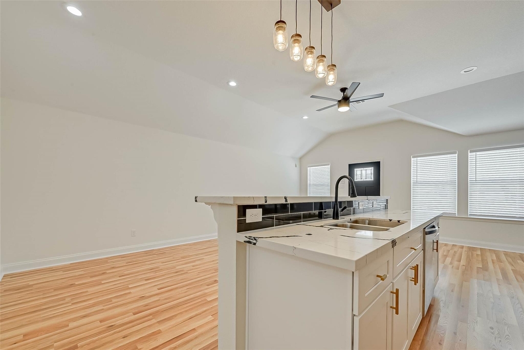 7339 Krueger Road - Photo 16