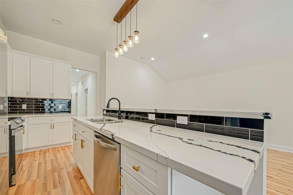 7339 Krueger Road - Photo 12