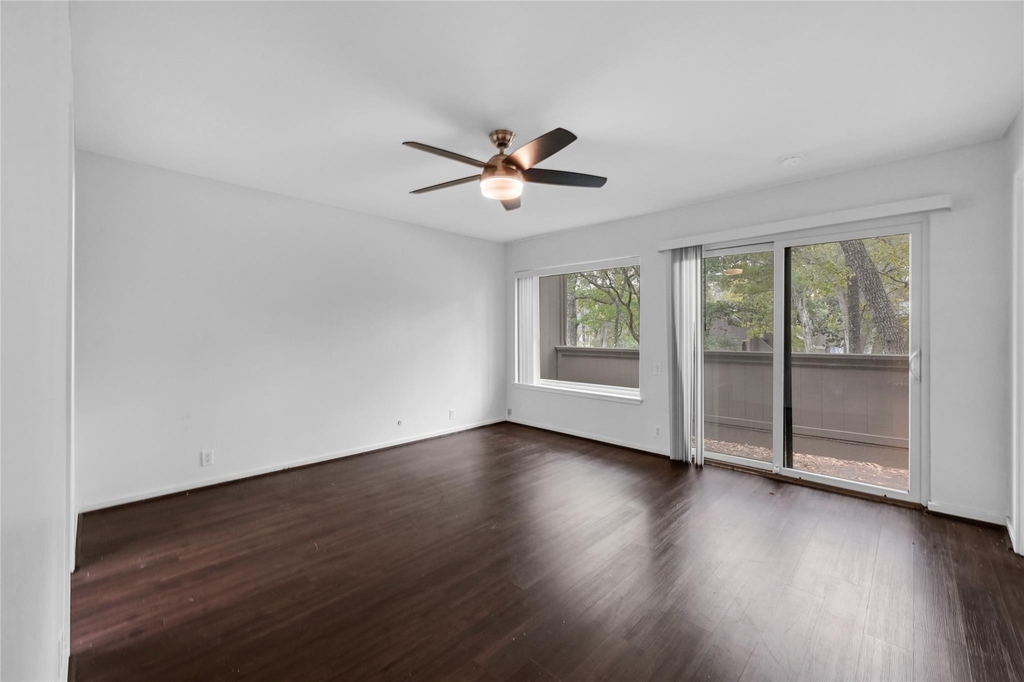 233 Litchfield Lane - Photo 4
