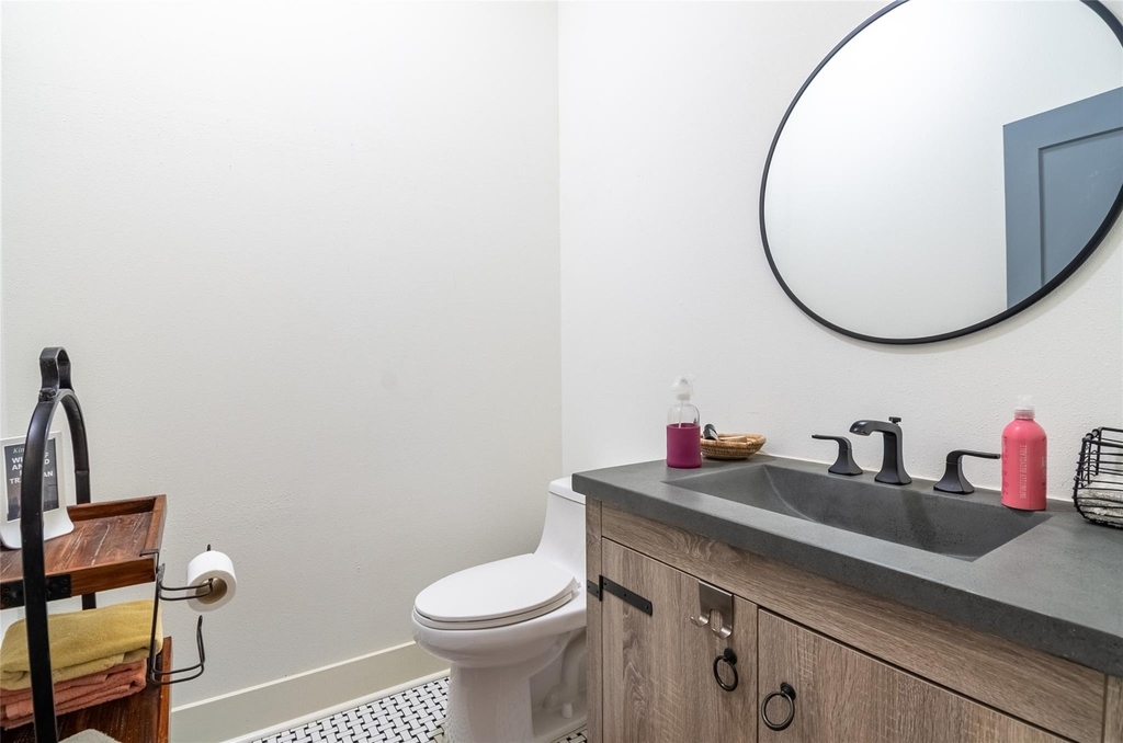 200 Carl Street - Photo 16