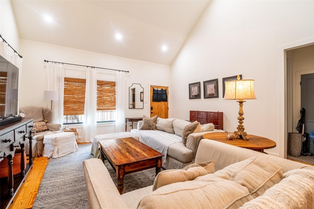 200 Carl Street - Photo 10