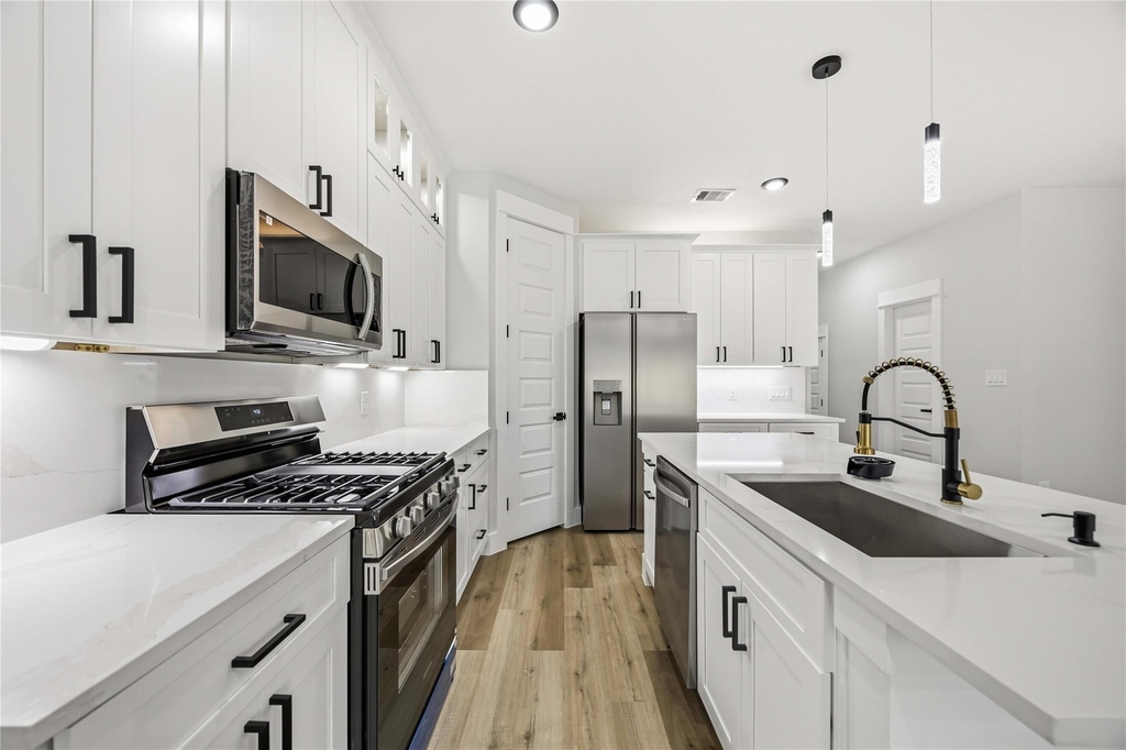 1084 Junell Street - Photo 11