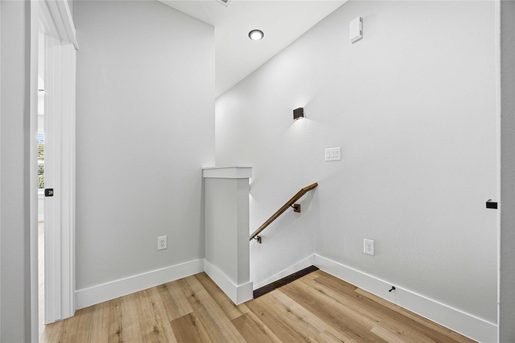 1084 Junell Street - Photo 14