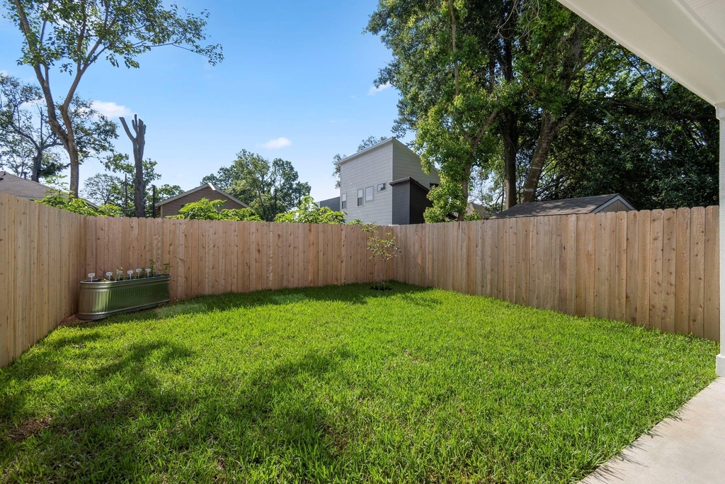 8016 Willow Street - Photo 21