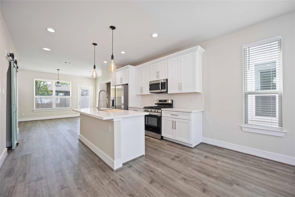8016 Willow Street - Photo 10