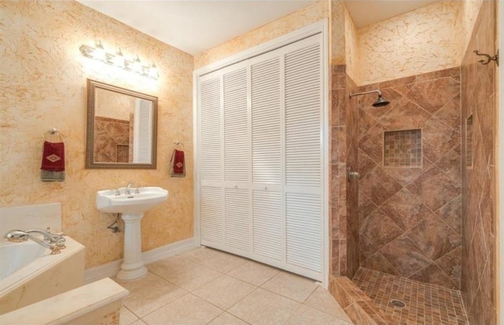 14302 Reissen Lane - Photo 9