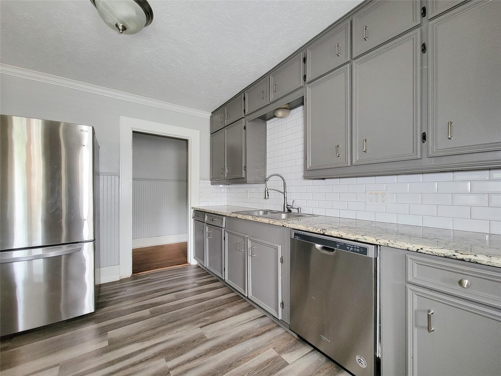 508 W Lang - Photo 9