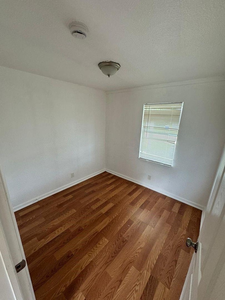 2500 Orange Street - Photo 3