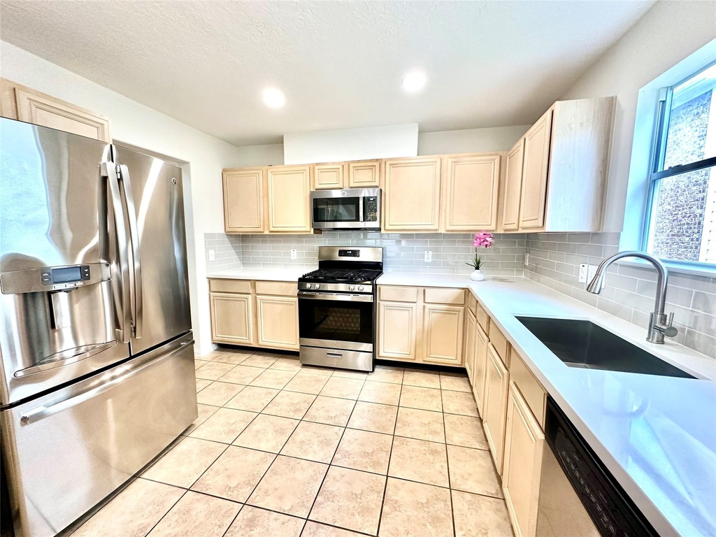 25311 Clover Ranch Drive - Photo 8
