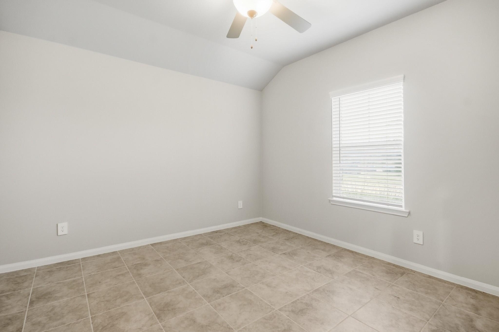 1207 Cascade Hills Drive - Photo 3