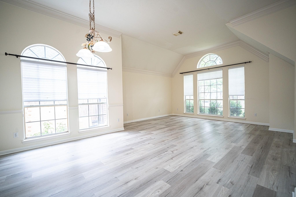 4503 Oak Valley Drive - Photo 7