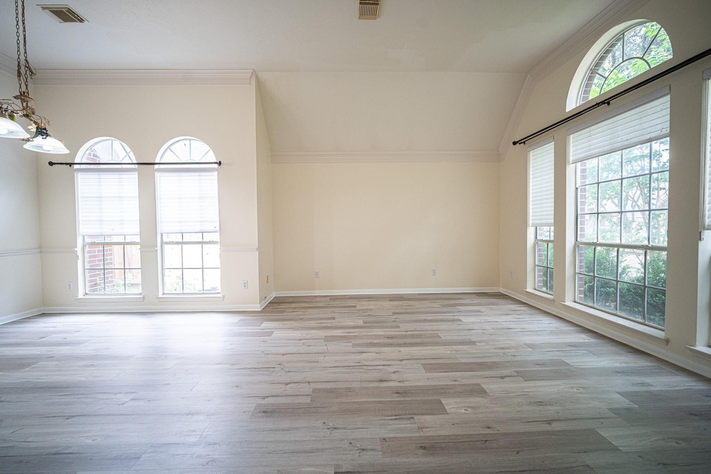 4503 Oak Valley Drive - Photo 2