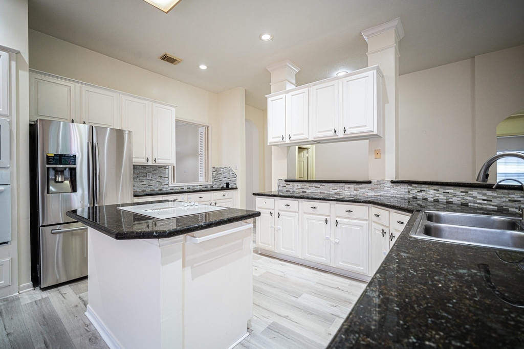 4503 Oak Valley Drive - Photo 11