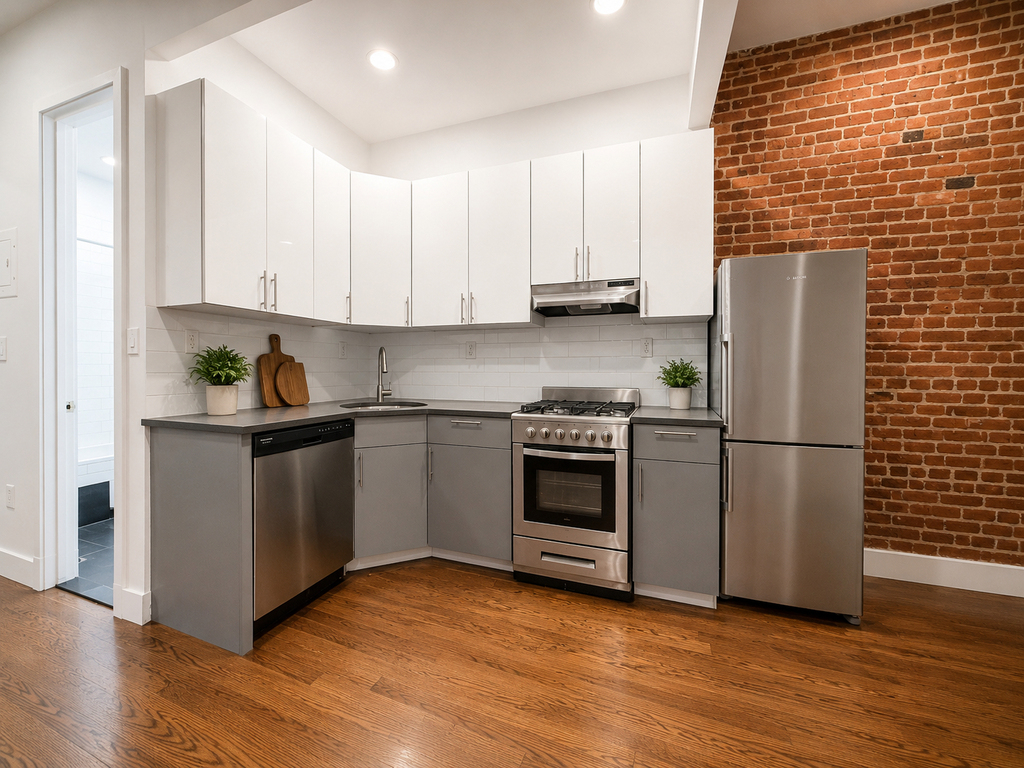 Bedford Avenue - Photo 8