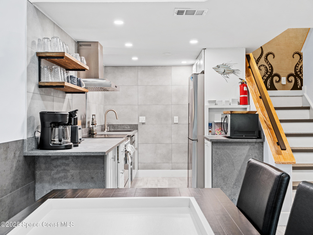 8600 Ridgewood Avenue - Photo 8
