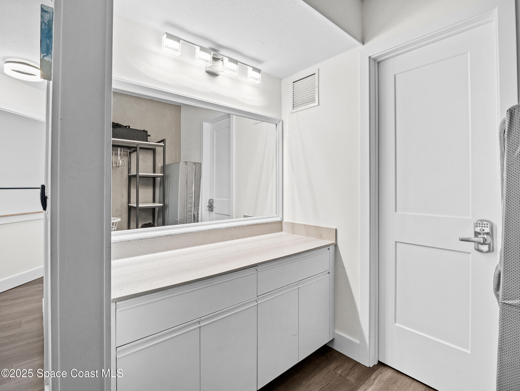8600 Ridgewood Avenue - Photo 18