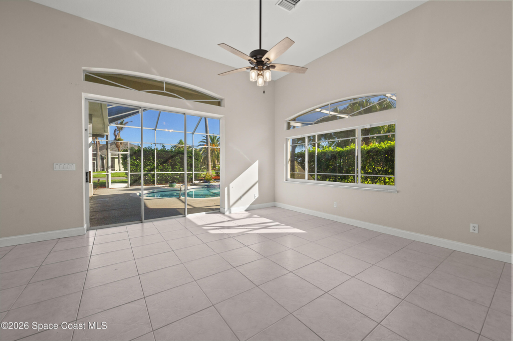 768 Harrier Court - Photo 36