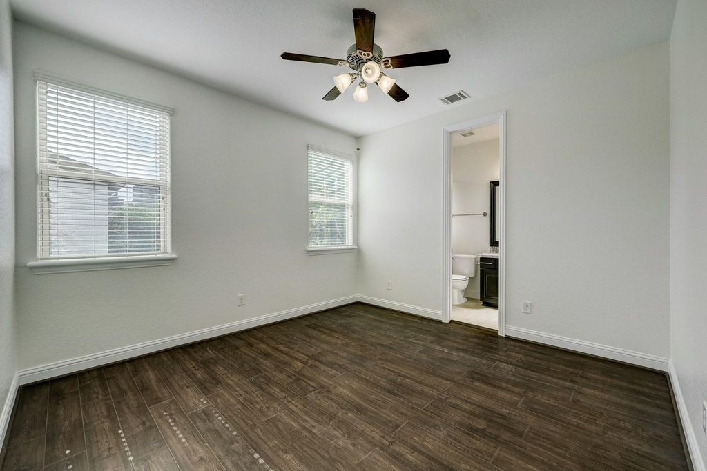 1518 Birdsall Street - Photo 16