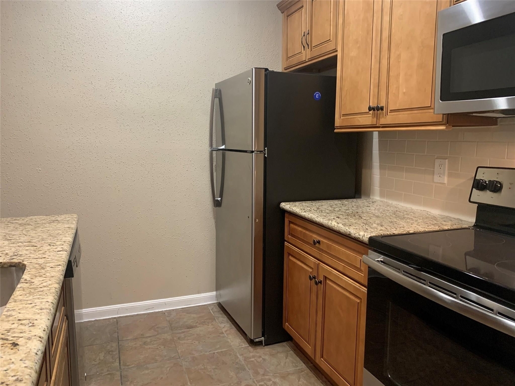 2475 Underwood Street - Photo 3