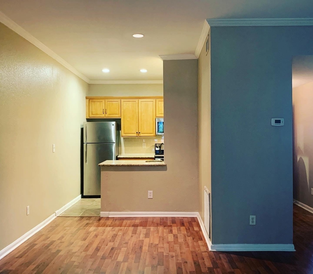 2475 Underwood Street - Photo 1