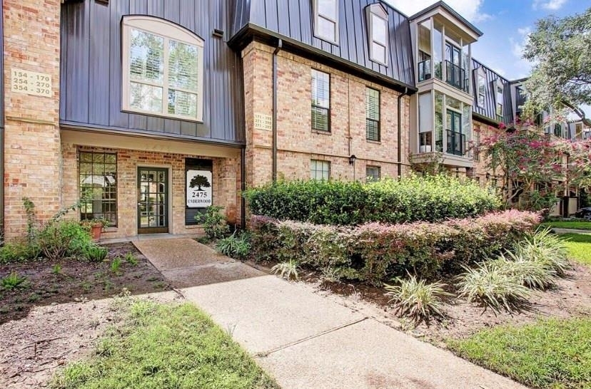 2475 Underwood Street - Photo 0