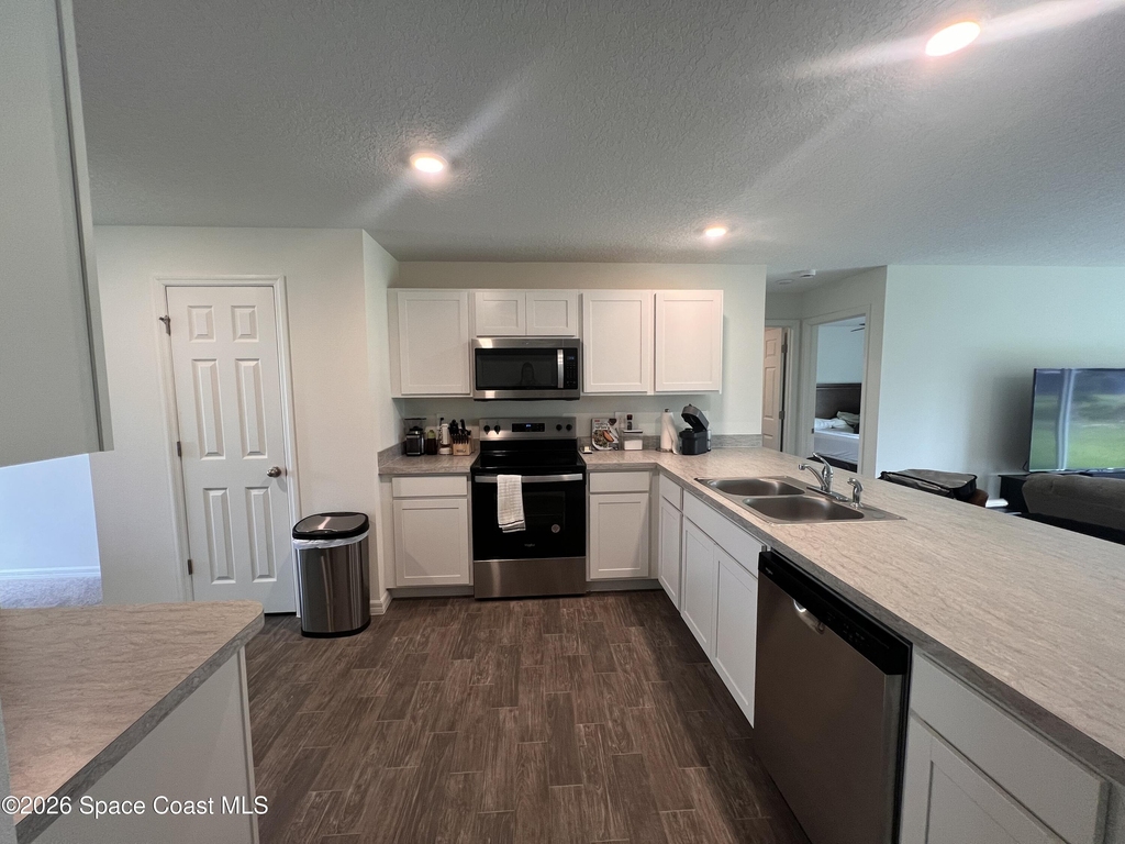 2182 Watkins Road Se - Photo 10