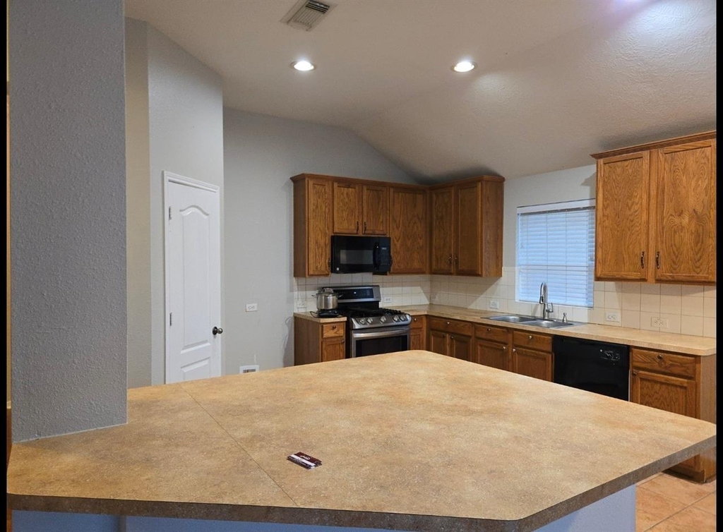 2707 Hewn Rock Way - Photo 8