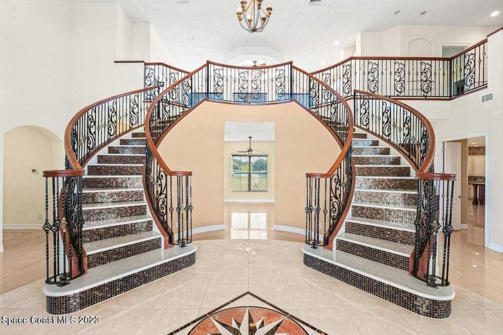 9235 Babcock Street Se - Photo 4