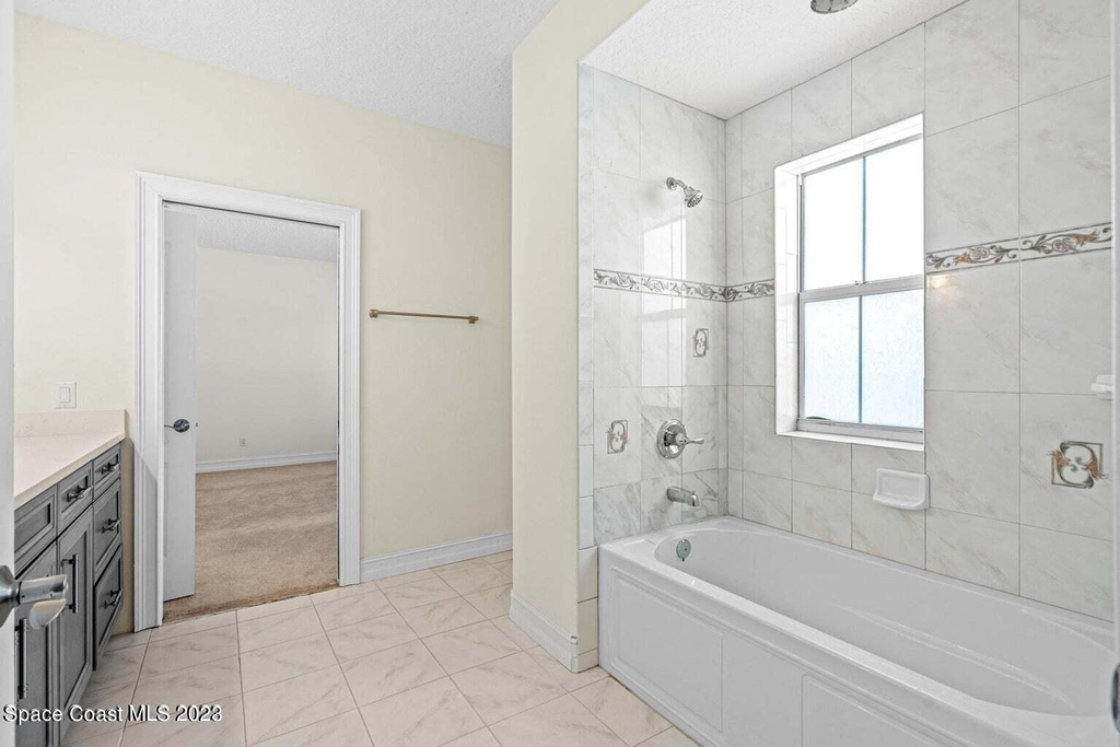 9235 Babcock Street Se - Photo 19