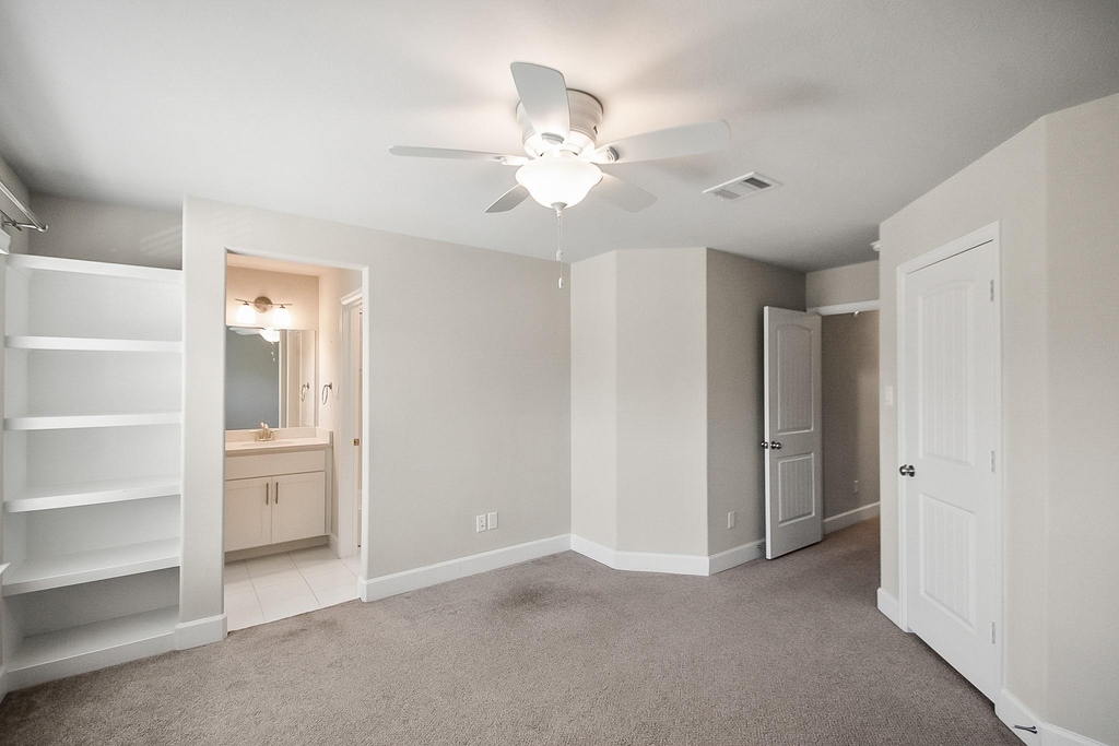 5328 Larkin Street - Photo 19